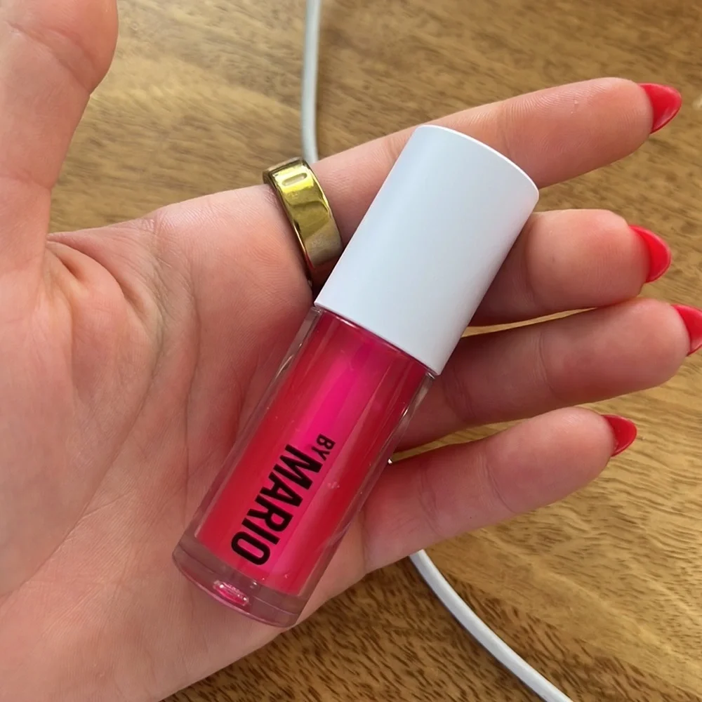 Makeup by Mario hydrating super shine lip gloss Dragonfruit